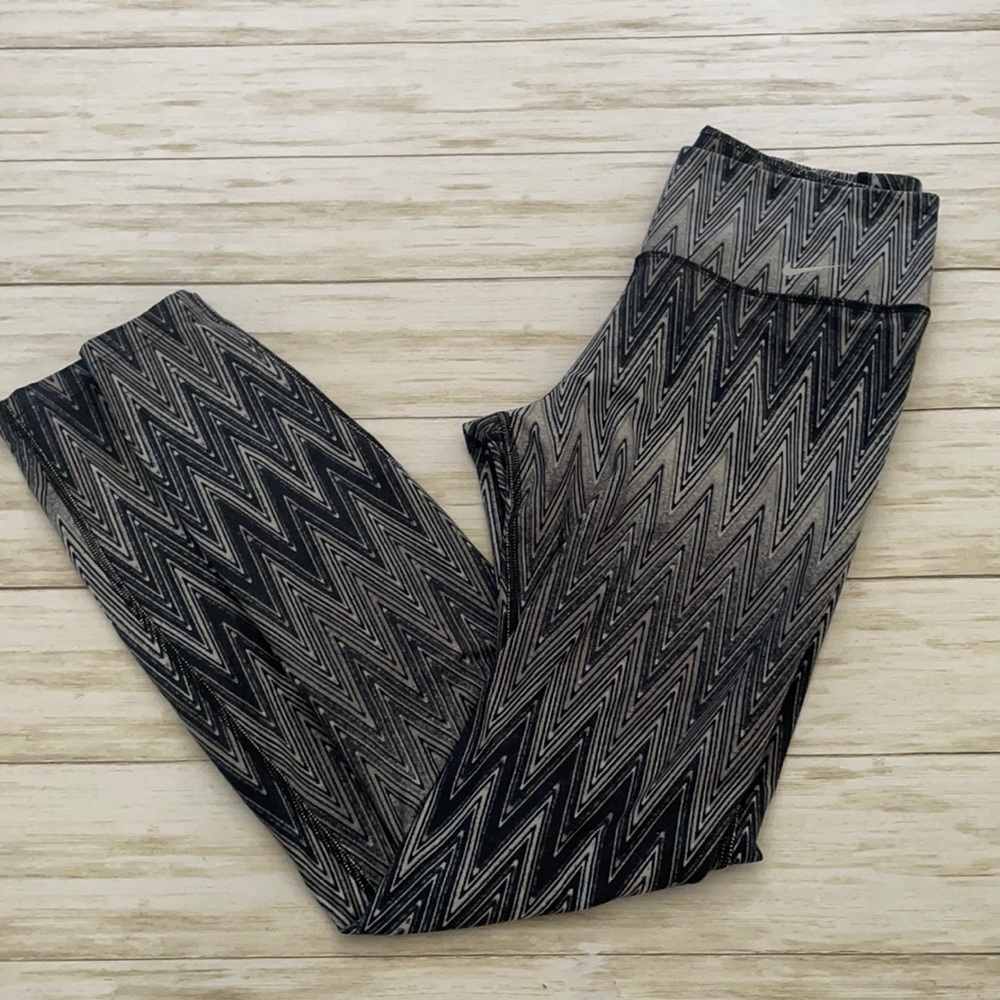 Nike small leggings blue and white